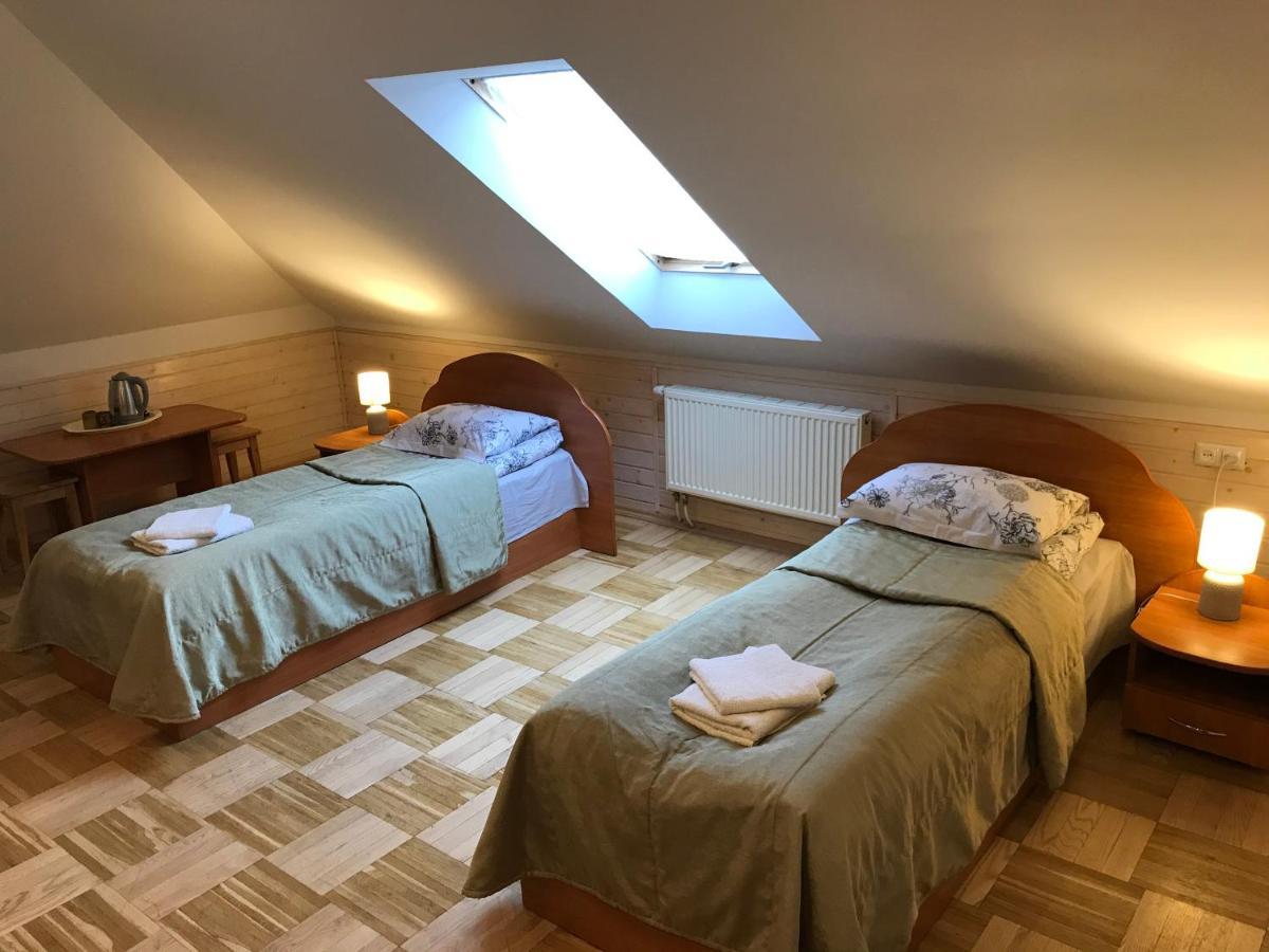 Valentyna Hotel Skhidnytsia ภายนอก รูปภาพ