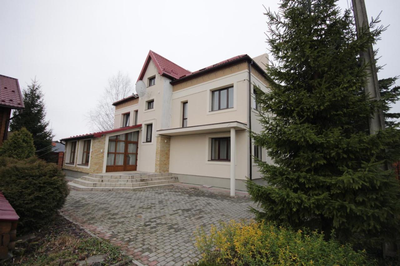 Valentyna Hotel Skhidnytsia ภายนอก รูปภาพ