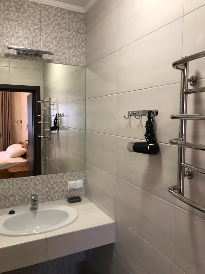Valentyna Hotel Skhidnytsia ภายนอก รูปภาพ